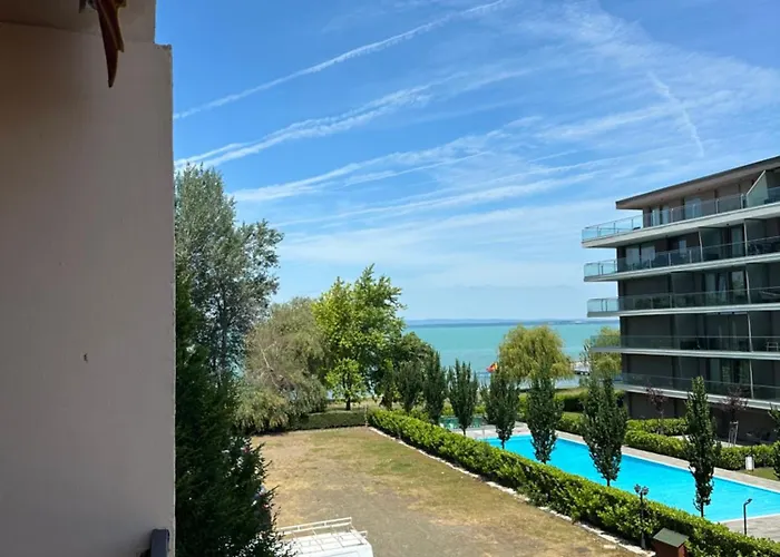 Lakeside 1 Aranypart, Siófok